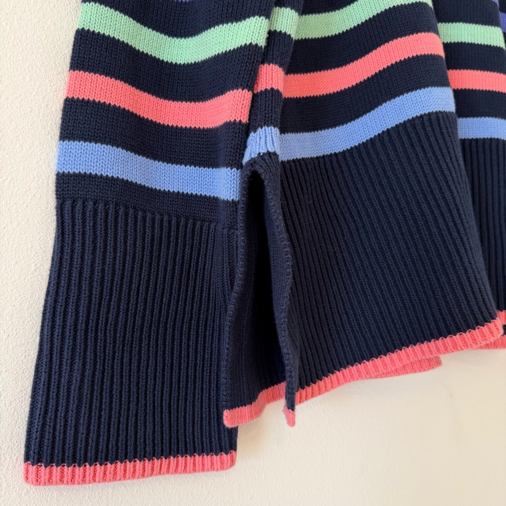 LIKE NEW GAP 100% Cotton Split-Hem Crewneck Sweater Navy and Multicolor Stripe - Picture 5 of 10